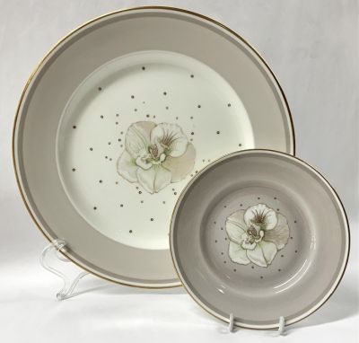 Susie Cooper Bone China Azalea Pattern, Grey