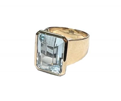 Vintage Blue Topaz Solitaire Ring