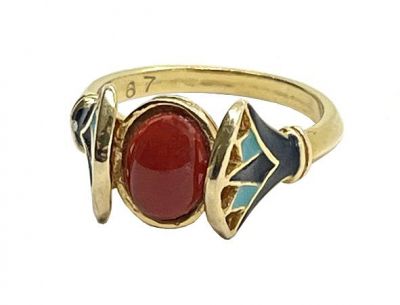 Vintage Cabochon Carnelian and Enamelled Ring