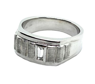 Vintage Diamond Solitaire Ring