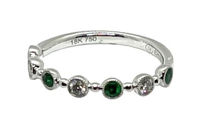 Vintage Emerald and Diamond Ring
