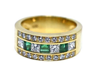 Vintage Emerald and Diamond Ring