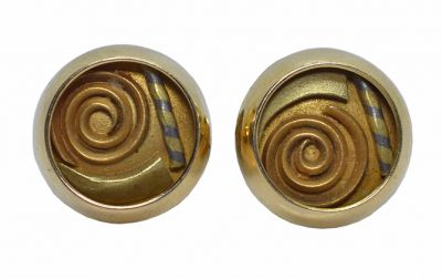 Vintage Gold Swirl Motif Earrings