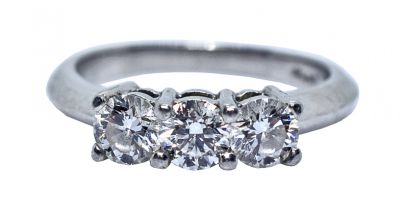 Vintage 0.92cts Three Diamond Platinum Engagement Ring