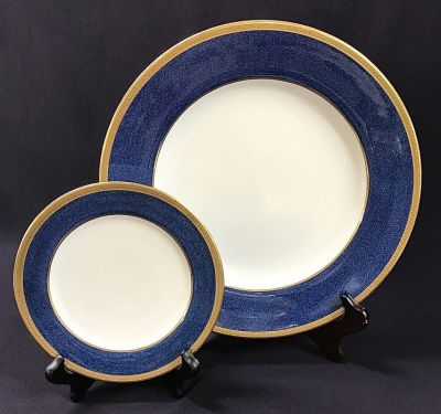Copeland Spode Blue Ground Border Dinner Service, circa 1910-20