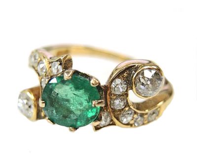 Antique Emerald and Diamond Ring