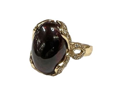 Vintage Cabochon Garnet and Diamond Ring