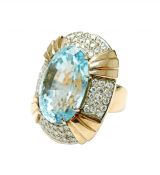 Modern 18.75ct Aquamarine and Diamond 14kt Ring