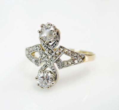 Vintage Diamond Toi et Moi Ring