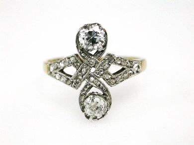 Vintage Diamond Toi et Moi Ring
