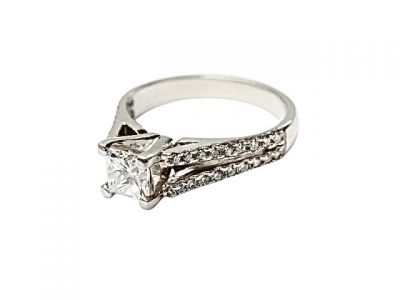 Modern Diamond Engagement Ring