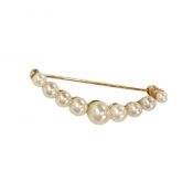 10kt Gold Pearl Crescent Brooch