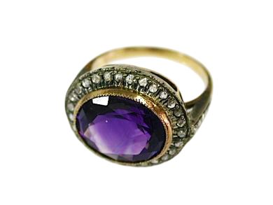 Vintage 5.64ct Amethyst and Diamond 18kt Ring