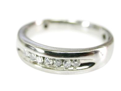 Vintage Diamond Band