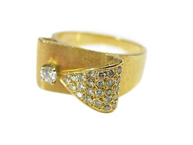 Vintage Retro Diamond Buckle Ring
