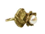 Floral Pearl Ring
