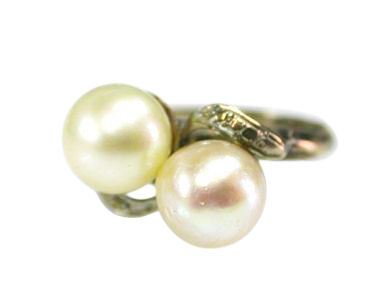 Pearl Ring