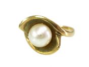 Pearl Ring