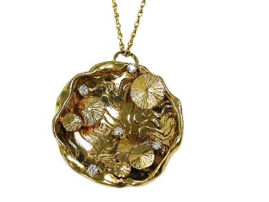 Shell Motif Pendant