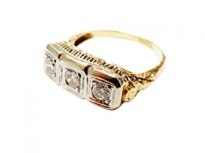 Vintage 3 Diamond Ring