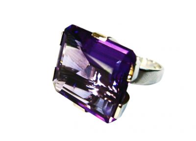 Amethyst Solitaire Ring