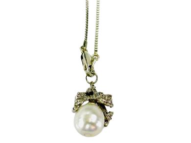 Baroque Pearl Pendant