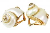 Vintage Mother of Pearl Seashell 14kt Earrings