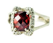 Modern 2.48ct Garnet and Diamond 14kt Ring