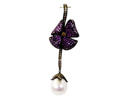 Modern Pearl Pink Sapphire Diamond Pendant
