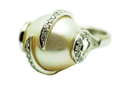 Modern Pearl and Diamond Ring