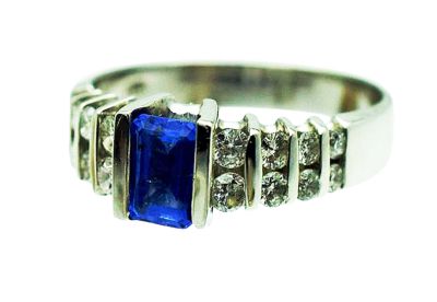 Modern Tanzanite and Diamond Ring
