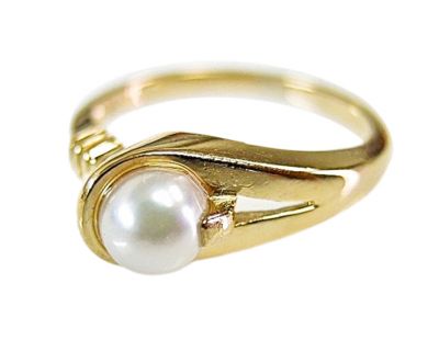 Pearl Ring