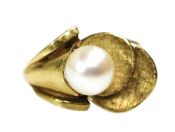 Pearl Ring