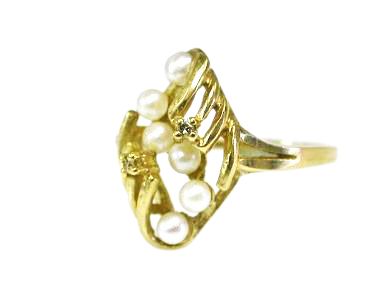 Pearl Ring
