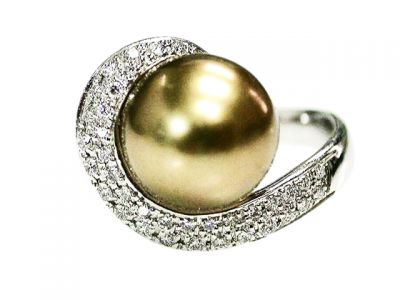Vintage South Sea Pearl and Diamond Ring