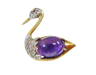 Vintage 11.23ct Cabochon Amethyst Diamond Ruby Swan 14kt Brooch