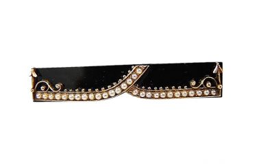 Victorian Onyx Brooch