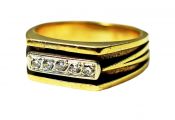 Vintage 5 Diamond Ring
