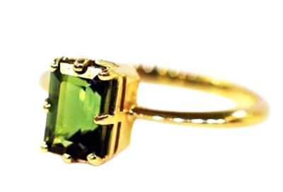 Vintage Green Tourmaline Solitaire Ring