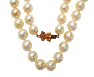 Vintage Pearl Necklace
