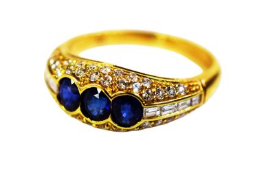 Vintage Sapphire and Diamond Ring