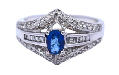 Vintage .45ct Sapphire and Diamond 14kt Ring