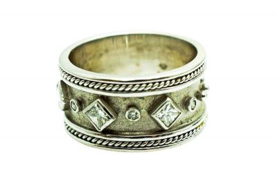 Vintage Style Diamond Ring