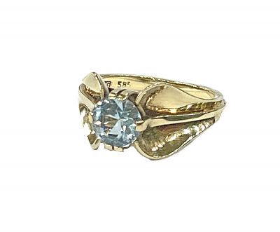 Retro Aquamarine Solitaire Ring