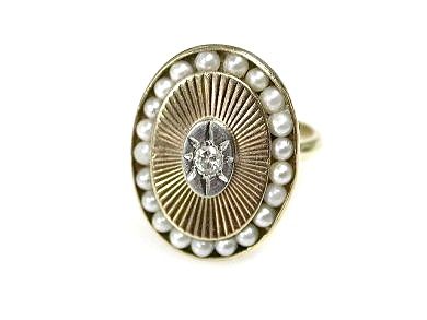 Vintage Diamond and Pearl Ring