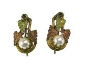 Floral Pearl Earrings