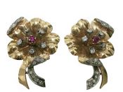 Retro Floral Earrings