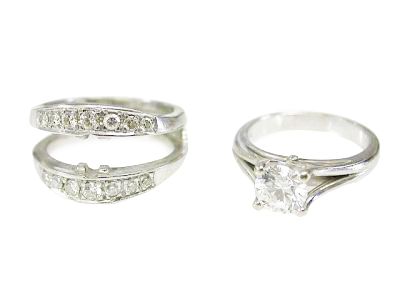 Diamond Solitaire Ring with Ring Jacket