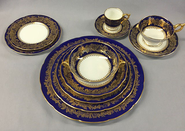 Coalport-Golden-Wedding-Cobalt