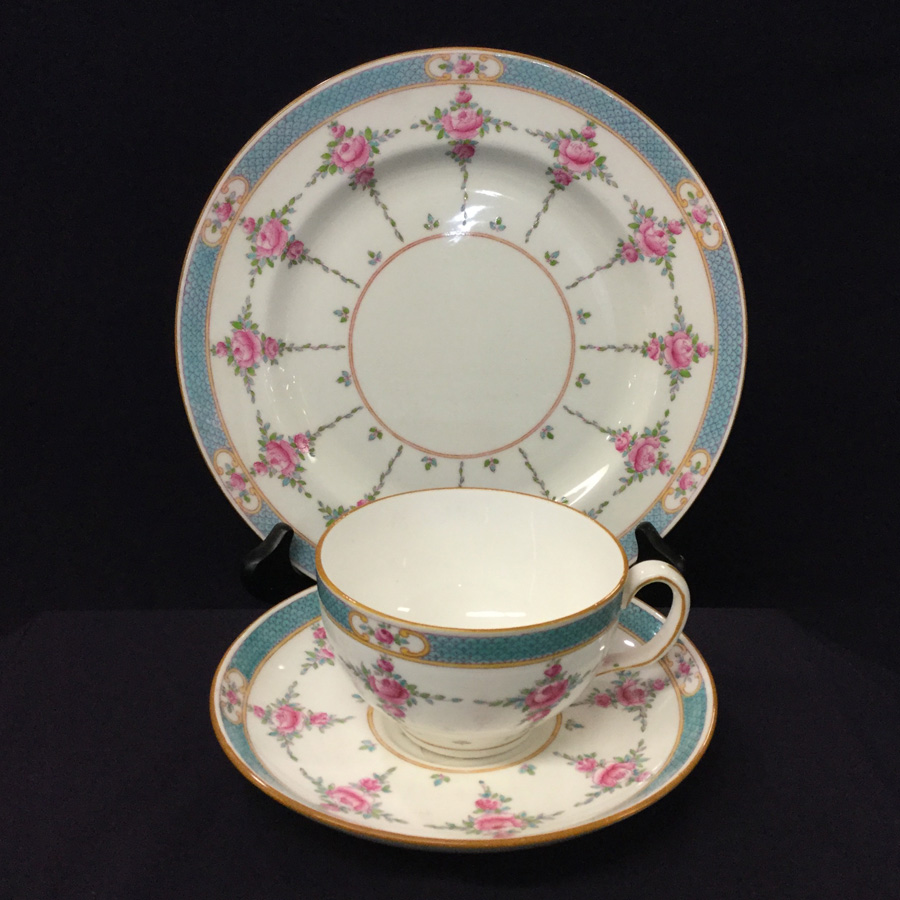 Persian_Rose_by_Minton_-